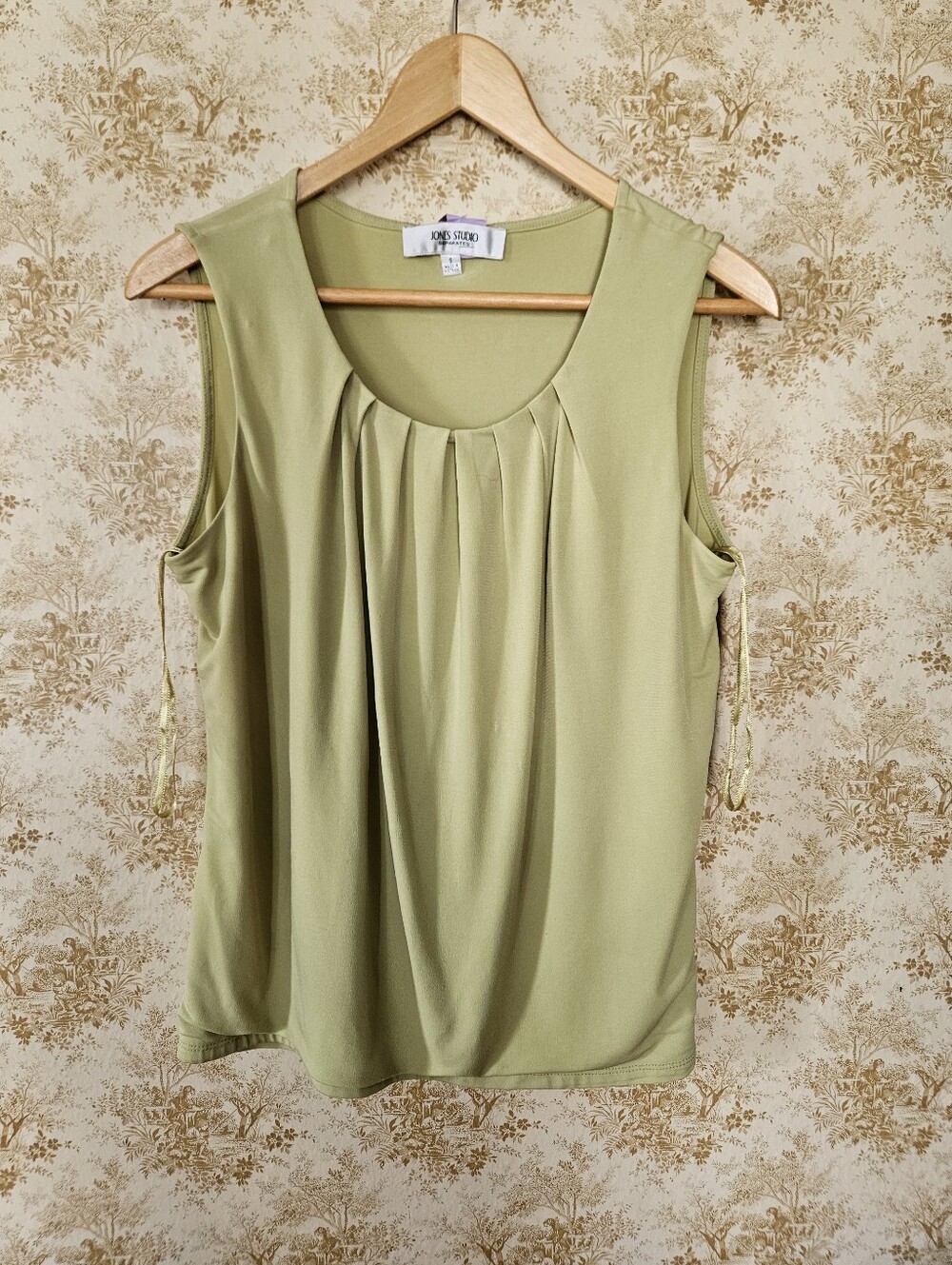 Jones Studio Seperates Lime Green Shell Top